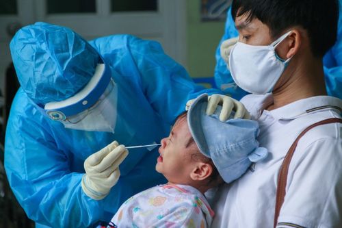 Hàng nghìn người Đà Nẵng được xét nghiệm Covid-19