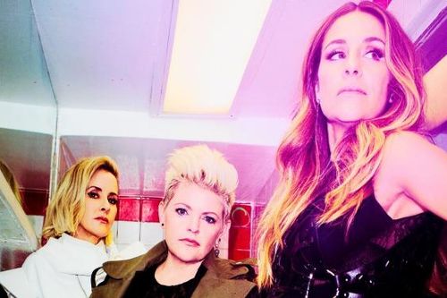 'Gaslighter' của The Chicks: Xứng đáng là album nhạc đồng quê hay nhất năm 2020!