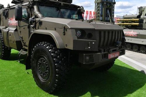 Quân đội Nga được trang bị xe thiết giáp tối tân Typhoon-VDV