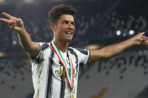 Dấu hiệu cho thấy Ronaldo tiếp tục ở lại Juventus mùa sau