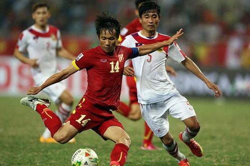 Hà Nội FC: Cầu thủ Đức Huy cà khịa hai đàn anh vì đăng nhiều status và chỉ biết uống nước lọc