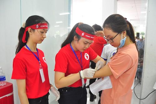 Hành trình Đỏ tiếp nhận hơn 100.000 đơn vị máu