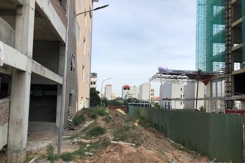 Hàng trăm hộ dân vào ở dự án 'tai tiếng' bị đình chỉ giữa Thủ đô