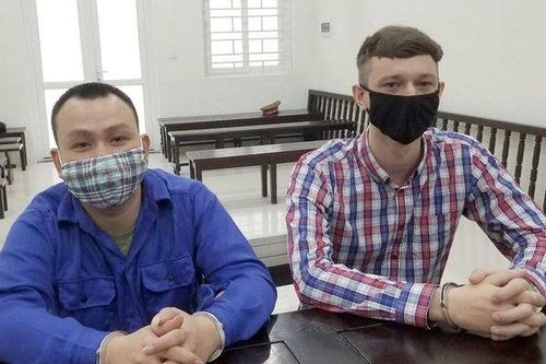 Hà Nội: Chủ quán cơm học pha chế ma túy trên mạng, bán cho khách nước ngoài