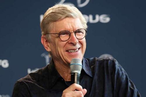 HLV Wenger úp mở việc trở lại băng ghế chỉ đạo