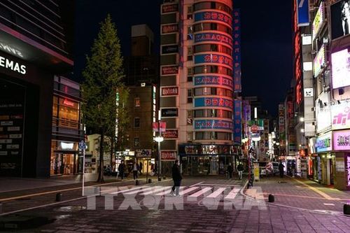 Nhật Bản: Tokyo yêu cầu các cửa hàng ăn uống rút ngắn thời gian kinh doanh