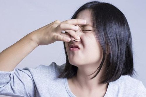 Điểm danh một vài vấn đề sức khỏe mà bạn gặp phải khi cơ thể có mùi