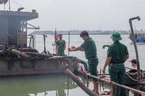 Thủ đoạn rửa nguồn cát lậu ở vùng biển Cần Giờ