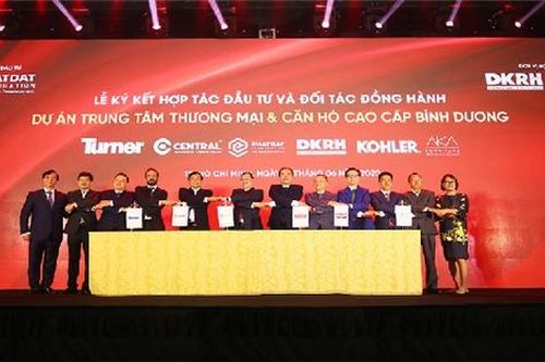 Tròn 10 năm niêm yết, Phát Đạt tăng trưởng tốc độ, bền vững