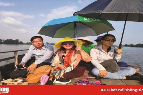 Phát triển du lịch ở đầu nguồn