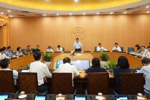 Chủ tịch TP. Hà Nội: 'Người dân chưa được xét nghiệm yên tâm tự cách ly, theo dõi sức khỏe tại nhà'