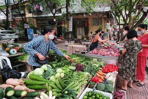 Thị trường ngày 3-8: Hàng hóa phong phú, giá cả ổn định