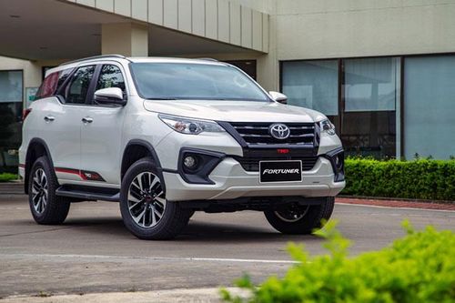 Triệu hồi xe Fortuner và Innova để khắc phục lỗi ở chi tiết hệ truyền động