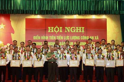 Bộ Công an vinh danh điển hình tiên tiến lực lượng Công an xã