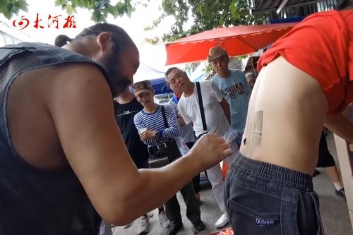 Võ sư Trung Quốc vận công truyền điện chữa bệnh bị chỉ trích