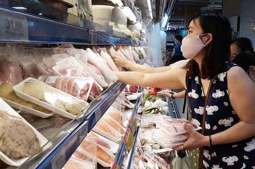 Không để thiếu hàng, sốt giá mùa dịch
