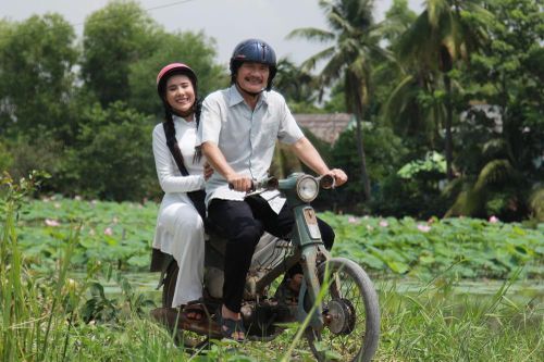 Liều như Hồ Bích Trâm: Bỏ tiền tỷ để làm phim 'kể tội'... chính mình