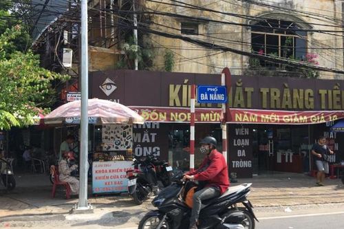 COVID-19: Hải Phòng cử 8 bác sĩ và 25 điều dưỡng tới Đà Nẵng