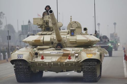 Cuộc đấu xe tăng T-90 và Type 15 trên dãy Himalaya
