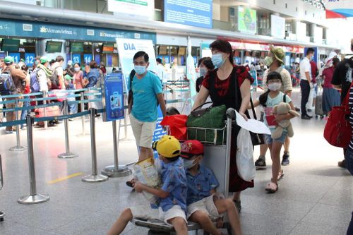 Bố trí 2 chuyến bay để du khách 'mắc kẹt' rời Đà Nẵng
