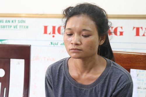 Khởi tố đối tượng lừa bán hai phụ nữ sang Trung Quốc