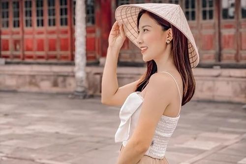 Ảnh đời thường của MC thời tiết lâu năm nhất VTV