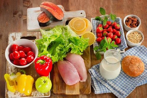 Thực phẩm giúp bảo vệ sức khỏe người cao tuổi trong mùa dịch