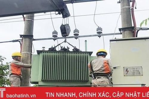 11 lộ đường dây của Điện lực Hà Tĩnh gặp sự cố do mưa lớn