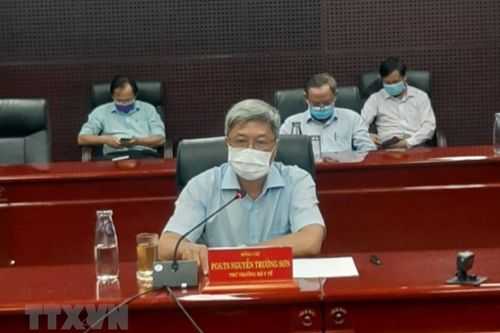 Kiểm tra, phân loại sức khỏe để phục vụ tốt đại hội đảng bộ các cấp
