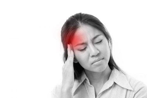 Cách giảm đau nửa đầu không cần dùng thuốc, dù bạn là ai cũng nên biết
