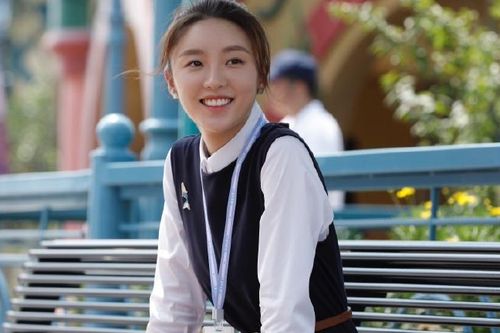 'Cực phẩm tiểu tam Lâm Hựu Hựu' góp phần hát OST phim '30 chưa phải là hết' là ai?