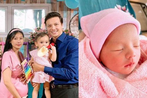 Vợ vừa sinh con thứ 2 sau 2 năm cưới, Dương Hoàng Anh đã bị giục 'sản xuất' tiếp