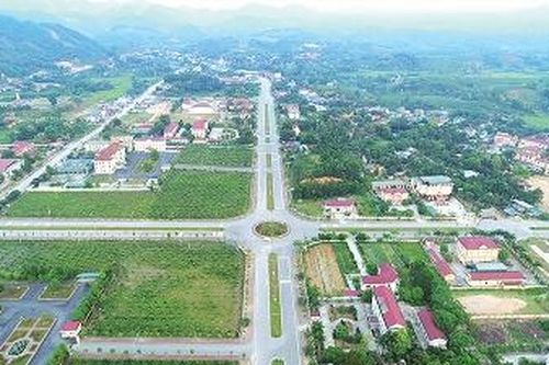 Nâng cao năng lực lãnh đạo, phát huy sức mạnh đoàn kết, xây dựng huyện Tân Sơn phát triển bền vững