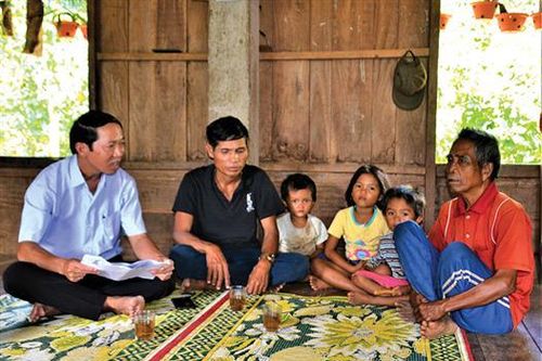 'Cầu nối trực tiếp' giữa Đảng với Nhân dân