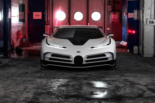 Vô địch Seria A, CR7 vung tiền mua siêu xe Bugatti phiên bản giới hạn