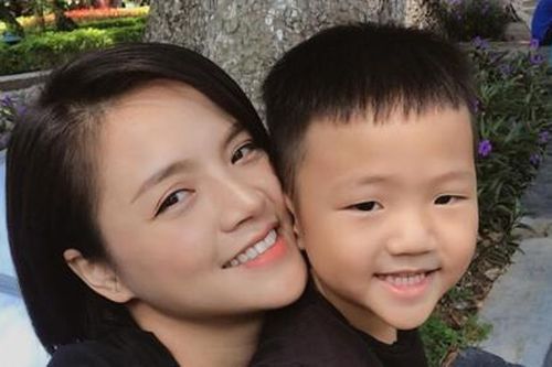 Tiếp xúc với nhiều người về từ Đà Nẵng, Thu Quỳnh tự cách ly