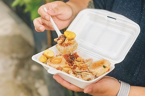 Sử dụng hộp nhựa, chai nhựa: Sự vô tình đầy bất trắc