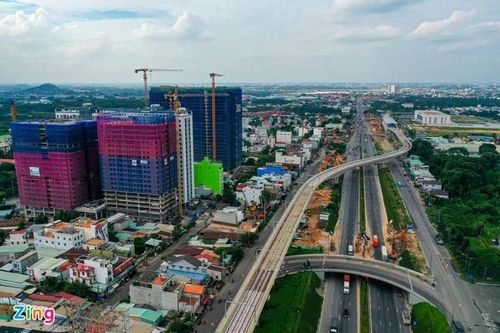 Nhiều dự án bất động sản tạm ngưng để 'nghe ngóng' đợt bùng dịch thứ 2