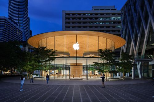 Bên trong Apple Store mới giống phi thuyền ở Thái Lan