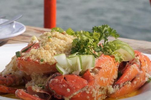 Trổ tài làm cua chiên sốt bơ tỏi chiêu đãi cả nhà