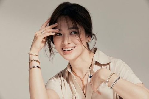 Song Hye Kyo được khen xinh đẹp trong bộ ảnh mới