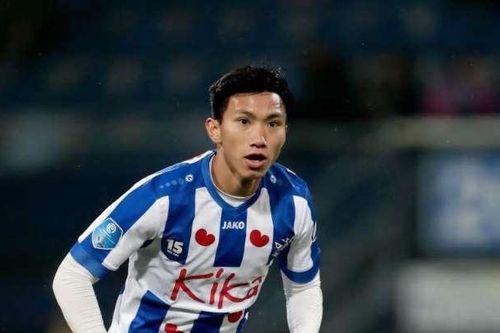 AFC quan tâm về sự trở lại của Đoàn Văn Hậu