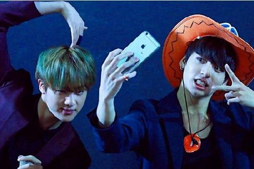10 lần Jungkook BTS phớt lờ các thành viên trong nhóm