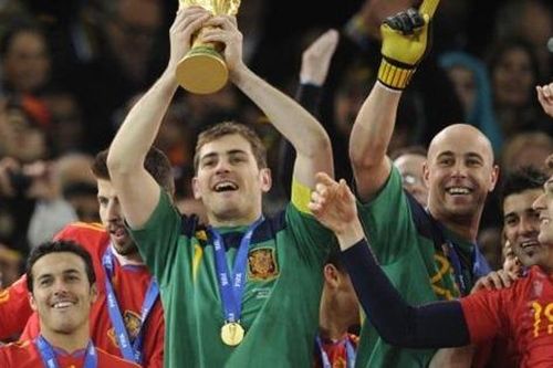 Real Madrid gửi lời tri ân tới 'Thánh Iker'