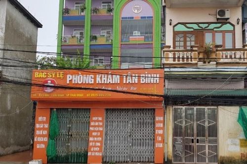 Lời khai sốc của nữ phó khoa sản bệnh viện huyện đầu độc cháu nội bị bại não