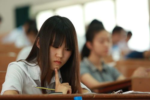 Cách xử lý tối ưu khi đọc đề thi thấy câu hỏi lạ chưa từng làm