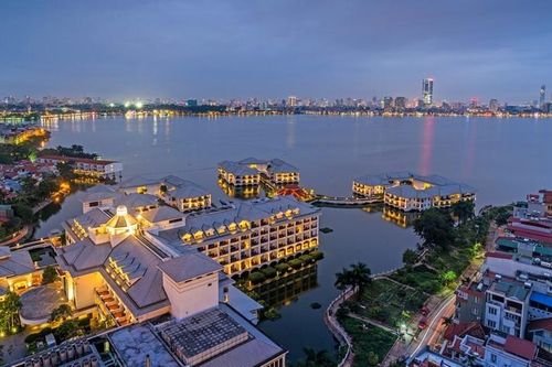 Mua bán khách sạn 5 sao hơn 350 triệu USD ở Việt Nam