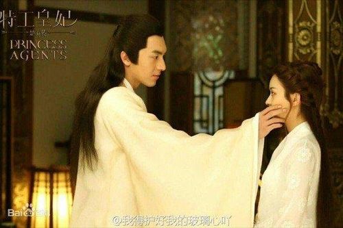 Tài tử Sở Kiều Truyện bị bắt gặp vào khách sạn với hai cô gái chỉ trong một tuần