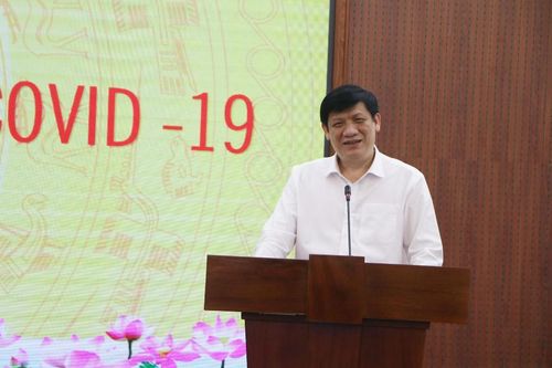 GS.TS Nguyễn Thanh Long: 'Chúng ta phải coi mỗi cơ sở y tế là một pháo đài vững chắc, mỗi cán bộ y tế là chiến sĩ trên tuyến đầu'