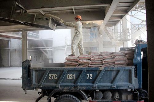 Sản xuất công nghiệp gắn với bảo vệ môi trường